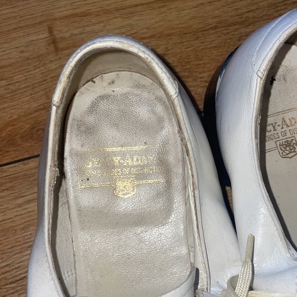 All white Stacy adams use but in great condition - Picture 2 of 3